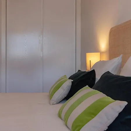 Ah Delux3rooms Campus Milan Vut6519as Oviede