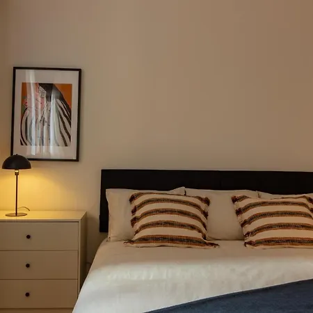 Ah Delux3rooms Campus Milan Vut6519as Oviede