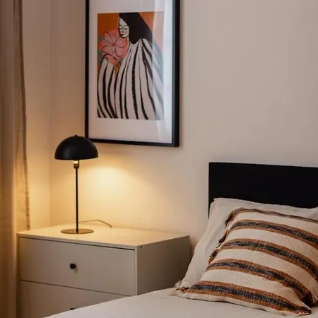 Ah Delux3rooms Campus Milan Vut6519as